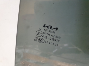 Kia Sorento (2014–2026) Aizmugurējo sānu durvju stikls 43R016979 - 4