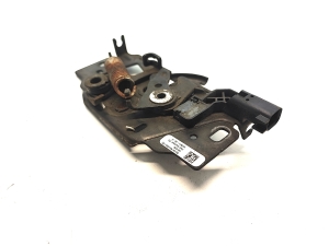 Tesla Model S S (2012–2026) Hood latch 1033011-00-D - 2