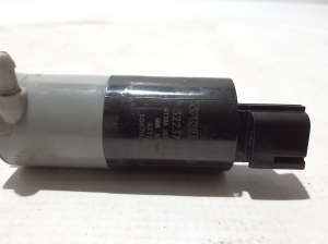 VOLVO XC40 (2017–2026) Front windshield washer pump 32237969 - 2