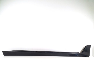 Exterior sill trim - 7387352