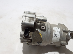 VOLVO XC40 (2017–2026) A/C compressor 32289919 - 3