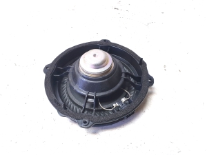 Kia Sorento (2014–2026) Speaker 8043380040 - 2