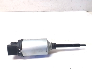 Kia Sorento (2014–2026) Front seat motor 886A1L1000R00 - 2