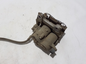 VOLVO XC40 (2017–2026) Rear brake caliper 32300771 - 2