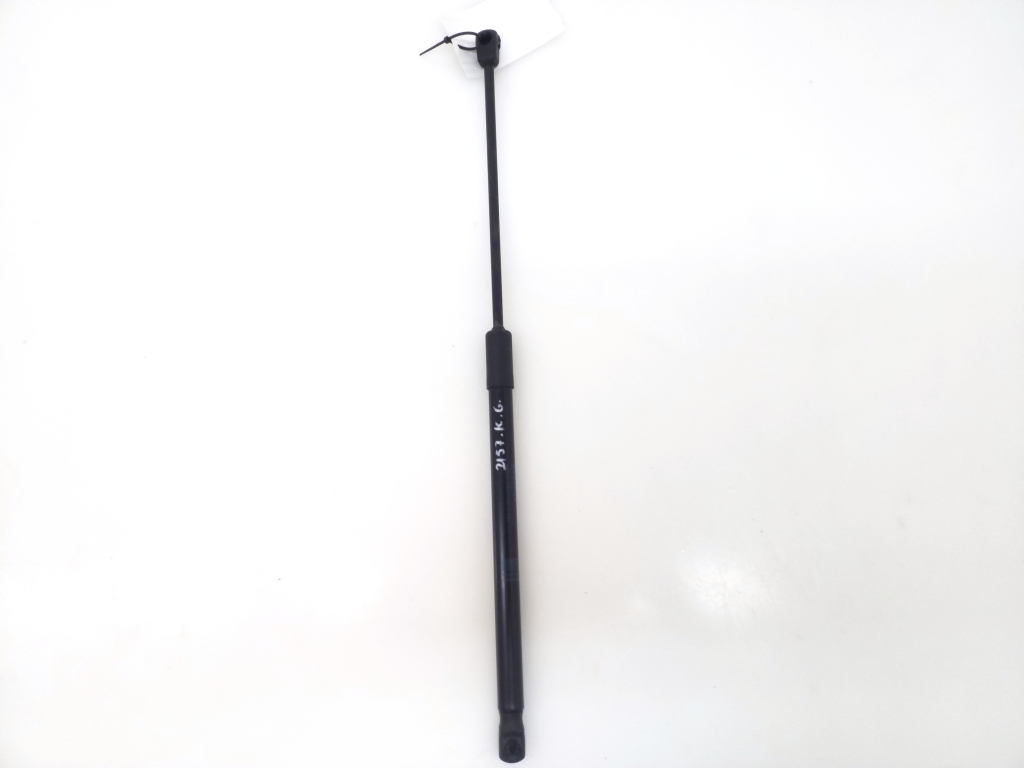 Mercedes Benz A-Class 176 (2012–2018) Tagaluugi amortisaator A1769800164 Mercedes Benz A-Class 176 (2012–2018) Tagaluugi amortisaator A1769800164