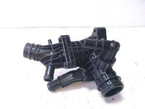 Thermostatgehäuse - 256112R000