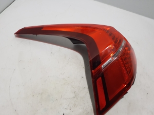 VOLVO XC60 (2017–2026) Tagumine nurgatuli 31420431 - 5