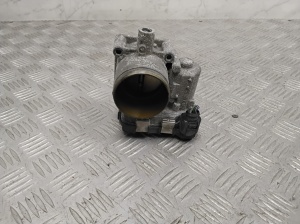 Volkswagen Passat B8 (2014–2023) Drosselklappe 03F133062C - 4