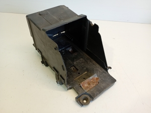   Battery holder  - 6G9110723A 