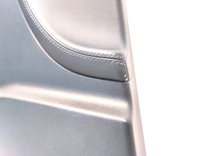 Tesla Model S S (2012–2026) B-Säulen-Innenverkleidung 1020769-00-E - 2