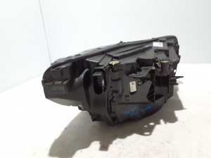 VOLVO XC40 (2017–2026) Headlight 32404665 - 3