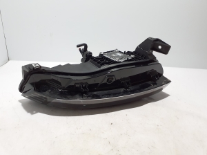 RENAULT Megane E-Tech CMF-EV (2022–2026) Headlight 260607213R - 5
