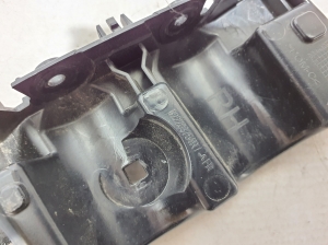 Dacia Duster P1310 (2024–2026) Front bumper bracket 622203754R - 3