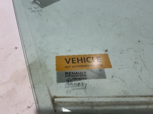 RENAULT Scenic E-Tech I (2024–2026) Esiukse klaas 803120277R - 2