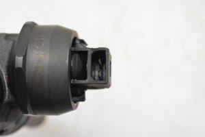 AUDI A4 B6 (2000–2005) Kütusepihusti 038130073BA - 3