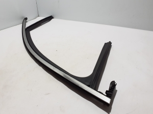 RENAULT Scenic E-Tech I (2024–2026) Front door rubber seal 803300085R - 2