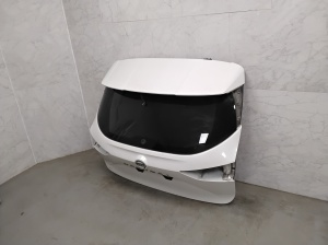 Trunk lid - 900106UA0A