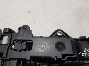 RENAULT Scenic E-Tech I (2024–2026) Front door external opening handle and its details - 4