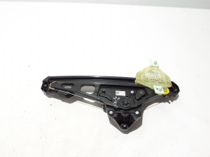 Lève-vitre de porte arrière latérale - 827201511R