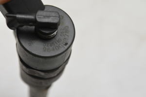 Citroen C5 I (2001–2008) Injektor Einspritzdüse 9640088780 - 5