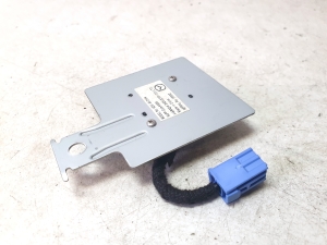 Mazda CX-5 (2011–2017) Antenna amplifier KD5166DY0A - 2