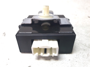 Mazda CX-5 (2011–2017) Module de commande du châssis PE1B189R0 - 3