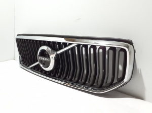VOLVO XC40 (2017–2026) Iluvõre 31479415 - 3