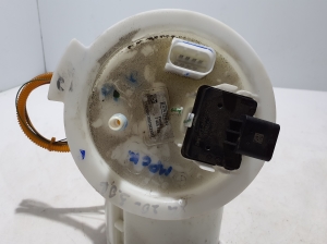 BMW X4 F98 (2019–2026) Kütusepump paagis 8074323 - 3