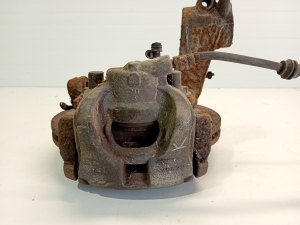 Ford S-MAX (2006–2015) Front wheel hub and its parts - 2