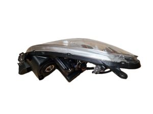 TOYOTA Corola Verso R1 (2004–2009) Scheinwerfer vorne 3124 - 2