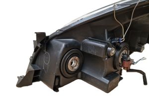 TOYOTA Corola Verso R1 (2004–2009) Scheinwerfer vorne 3124 - 5