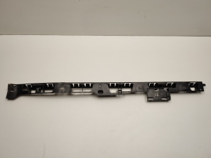   Ein weiteres Detail der Außenschwellerverkleidung  - 95B853537A 