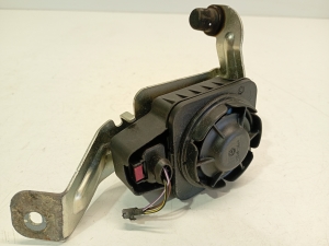 AUDI A3 8V (2012–2020) Signalisatsiooni sireen 5Q0951605A - 4