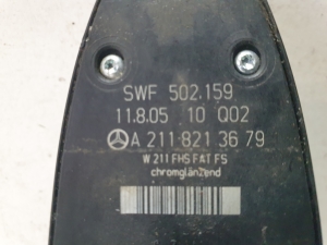 Mercedes Benz E-Class W211 (2002–2009) Esiukse klaaslüliti A2118213679 - 2