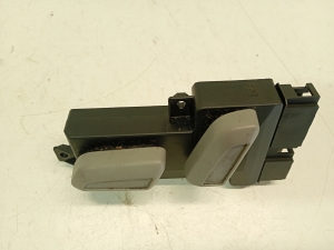 AUDI A3 8V (2012–2020) Esiistme juhtlüliti 8W0959747B - 2