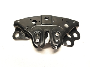 NISSAN Leaf II (2017–2026) Hood latch Y22G05 - 2