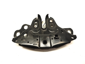 NISSAN Leaf II (2017–2026) Hood latch Y22G05 - 5