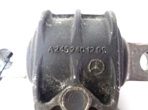 Mercedes Benz A-Class 176 (2012–2018) Engine mount A2462401209 - 4
