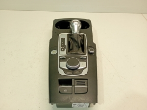 AUDI A3 8V (2012–2020) Keskkonsool 8V1864261F - 3