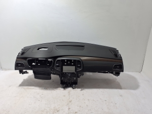   Dashboard  - 681005442R 
