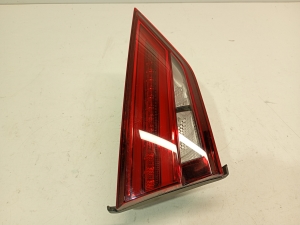 AUDI A3 8V (2012–2020) Tagaluugi tagatuli ja selle osad 8V5945075B - 4