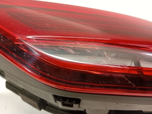 AUDI A3 8V (2012–2020) Tagatuli tagaluugil 8V5945076B - 6