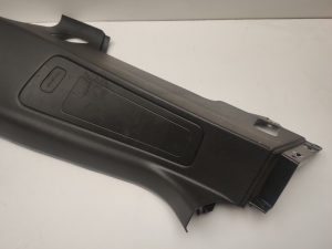 Porsche Macan (2014–2026) Tagumise toe sisekujundus 95B867767E - 3