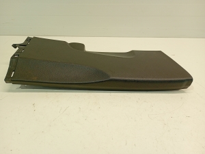 B-pillar interior trim - 8V5867240