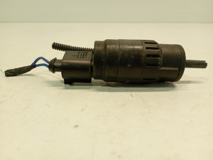 AUDI A3 8V (2012–2020) Front windshield washer pump 1K5955651 - 2