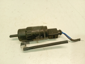 Front windshield washer pump - 1K5955651