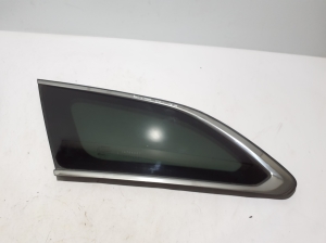   Seitenscheibe hinten (Karosserie)  - 833072065R 