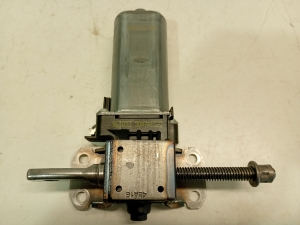 Moteur de siège avant - 988582106