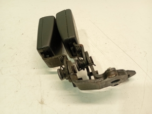 AUDI A3 8V (2012–2020) Tagaistme turvavöö lukk 8V0857739A - 3