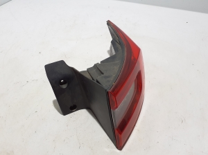 RENAULT Talisman II (2015–2026) Eckleuchte hinten 265502040R - 5